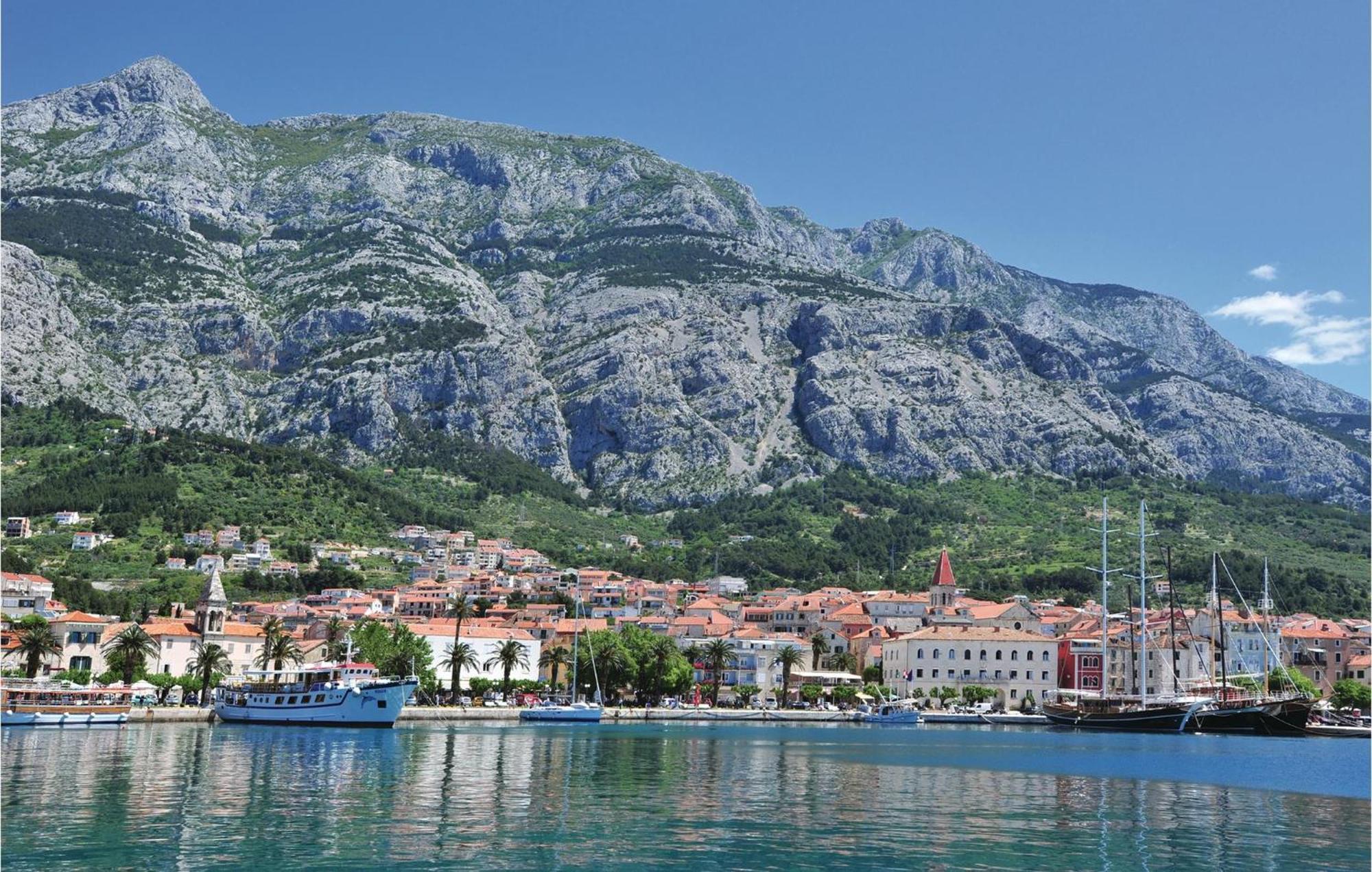 Gorgeous In With Wifi Lägenhet Makarska